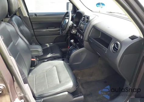 2017 Jeep Patriot High Altitude Fwd z USA, uszkodzony, nr VIN 1C4NJPFAXHD118346